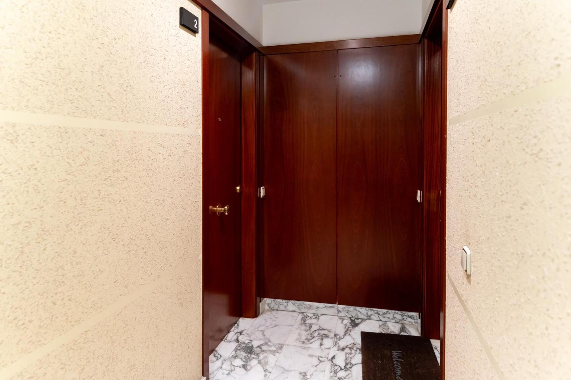 Comfy Downtown + Private Terrace Apartment Barcelona Exterior photo
